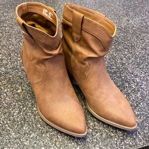 Boot by Time and Tru